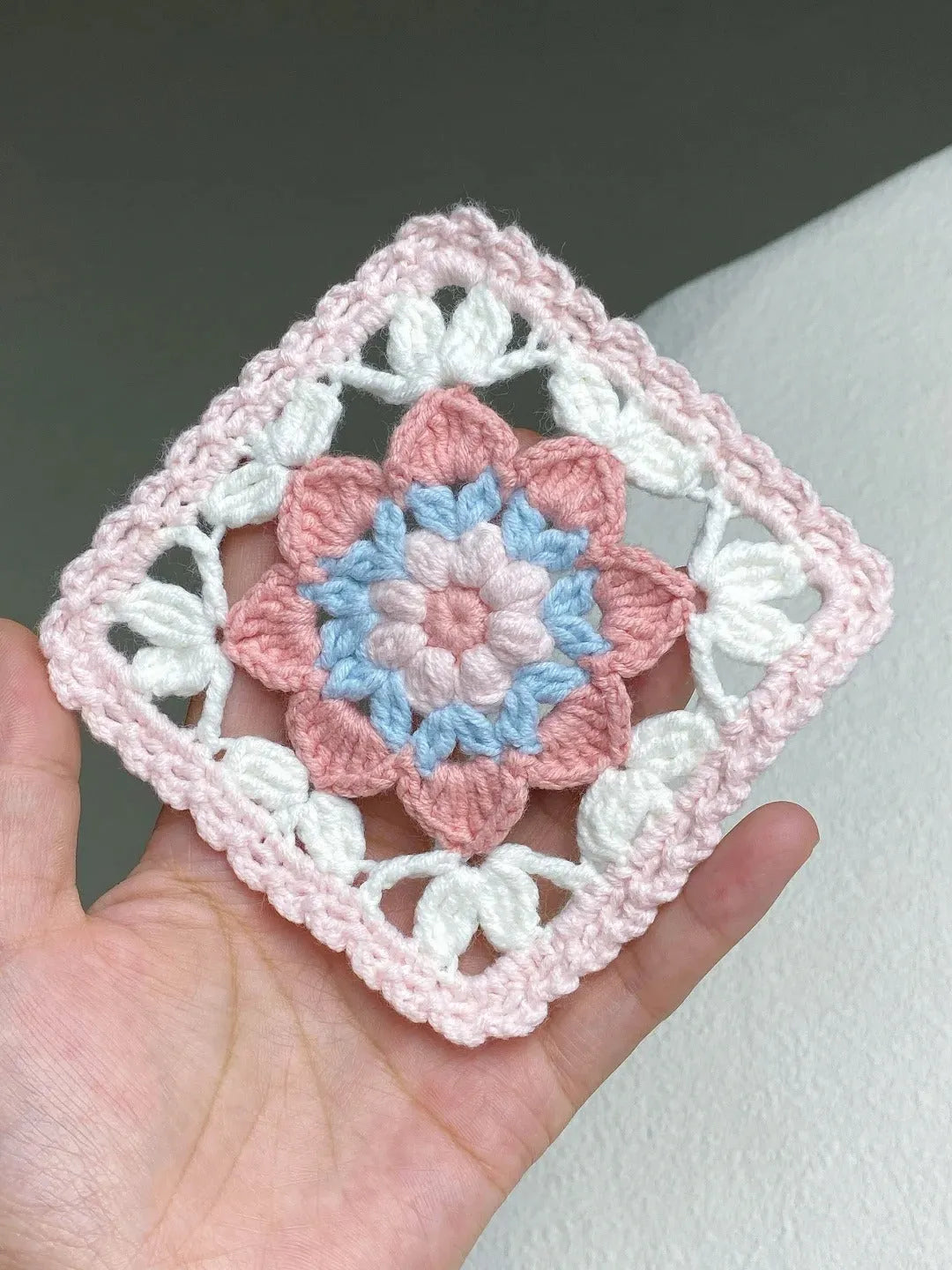 Free Pink Flower Granny Square Crochet Pattern Easy Beautiful