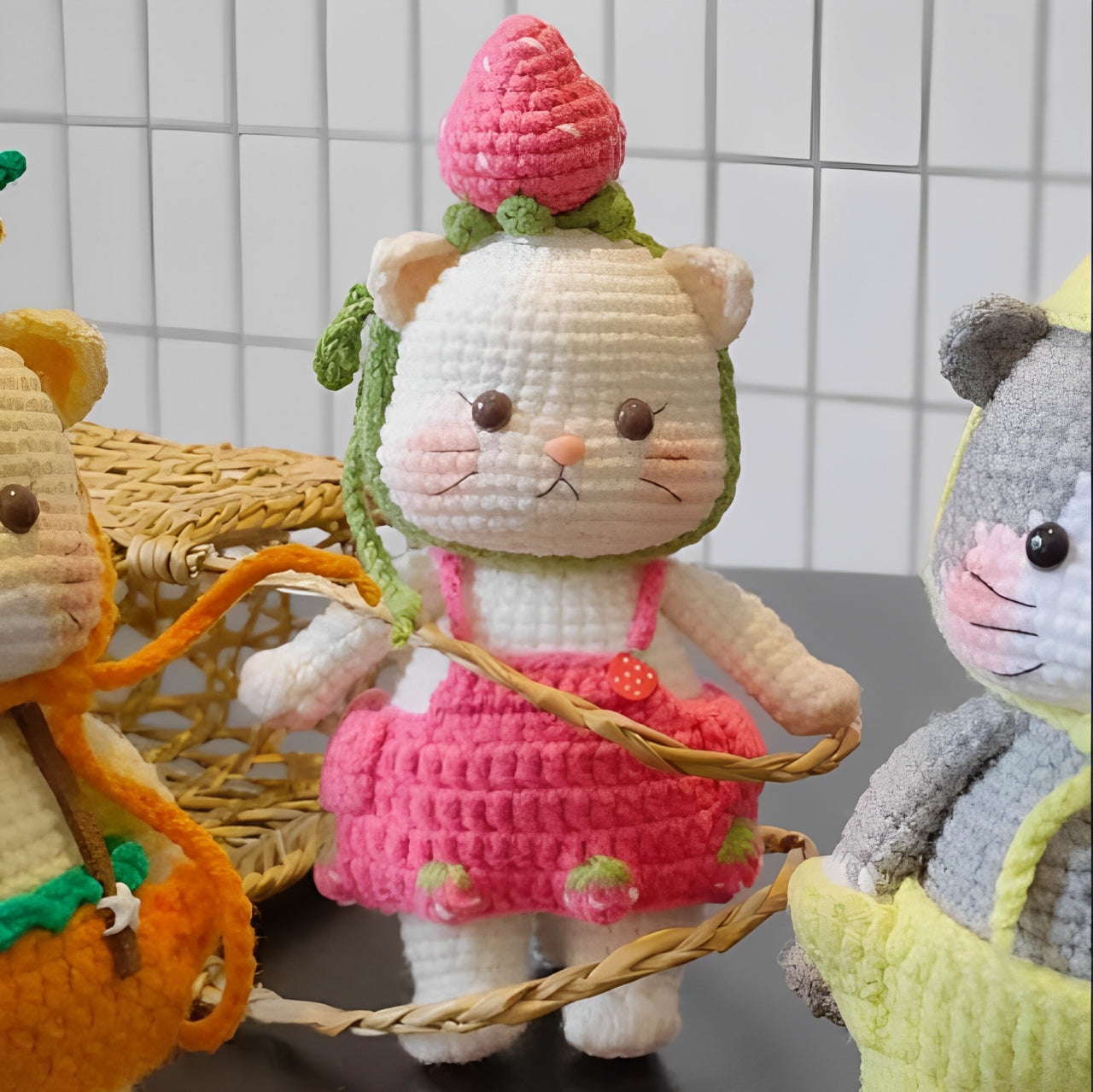 イチゴ猫のかぎ針編みパターン